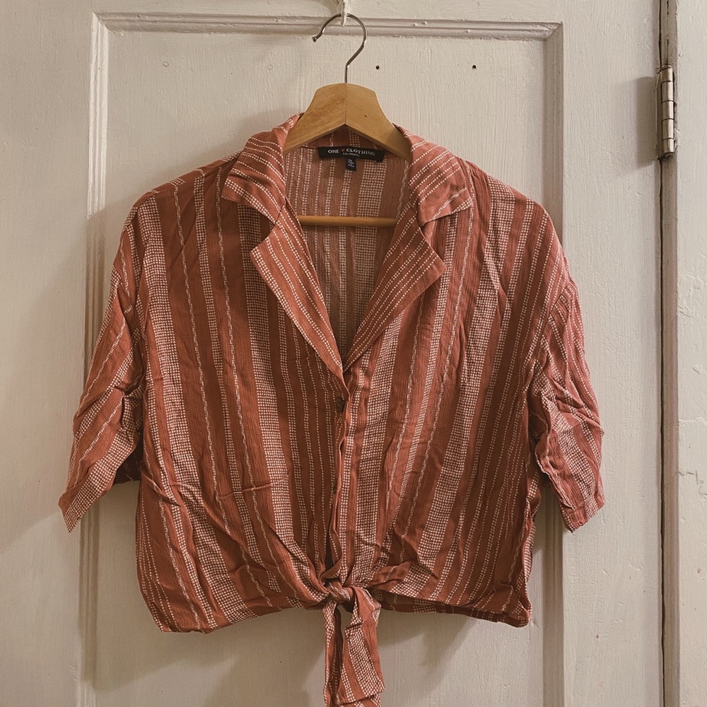 Crop Tie-up Collard Tee